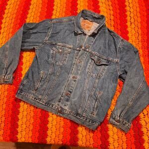 Vintage 90s levis denim jacket